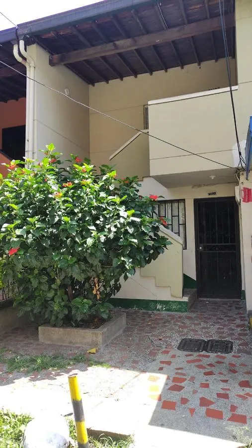 Homestay Habitacion Sencilla Y Central #4 Medellin